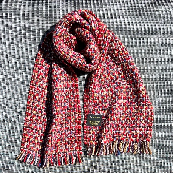 V Fraas Acrylic Women’s Scarf Good Condition - Picture 1 of 6